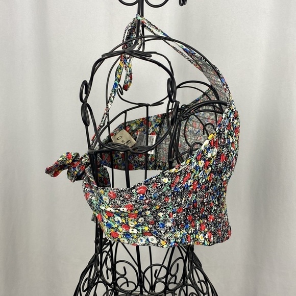 ANTHROPOLOGIE Pins & Needles Floral Smocked Cropped Halter Tank Top - Size XS - Picture 6 of 9